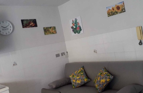 Casteldaccia House | Casa Accogliente a Pochi Minuti Dalla Spiaggia, Ammessi Cani di Piccola Taglia