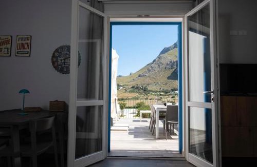 Macari House | Casa Bambù con piscina a Macari