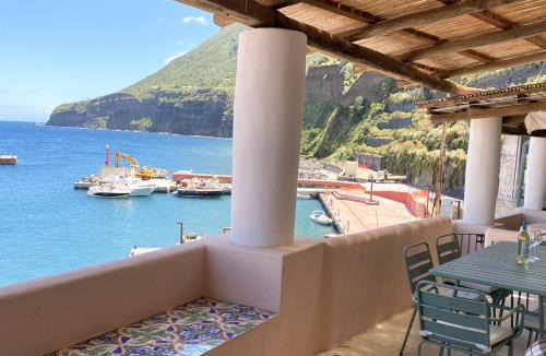 Malfa Apartment | Casa Cappero - sul porto di Malfa
