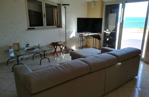 Nizza di Sicilia Apartment | Casa Carmelo, brand new apartment facing the sea