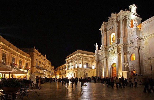 Santa Lucia Apartment | Casa Corso Umberto I, historic Main Street