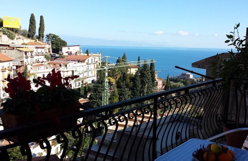 Taormina House | Casa Corvaja 2 - At 300 meters from the center/private parking space