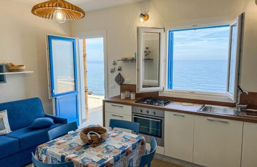 Marettimo House | casa D’ Amare