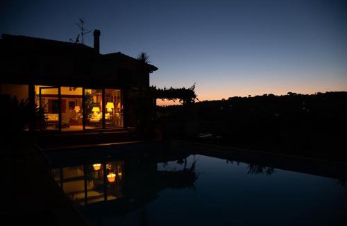 Piazza Armerina Apartment | Casa Del Jazz -Appartamento con piscina e giardino