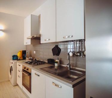 Gravina di Catania House | Casa di Marina, tra Etna e mare.