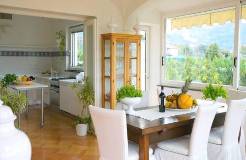 Meta Apartment | Casa Dorotea, Spacious & elegant three bedroom apartment for up to 7 people near Sorrento