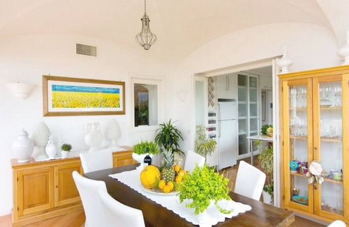Meta Apartment | Casa Dorotea, Spacious & elegant three bedroom apartment for up to 7 people near Sorrento