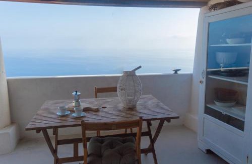 Filicudi House | Casa Falco Della Regina