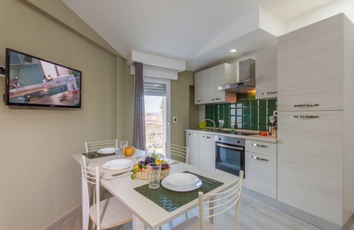 Agnone Bagni Apartment | Casa Golf a 200m From The Sea, Augusta, Italy