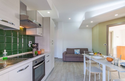 Agnone Bagni Apartment | Casa Golf a 200m From The Sea, Augusta, Italy