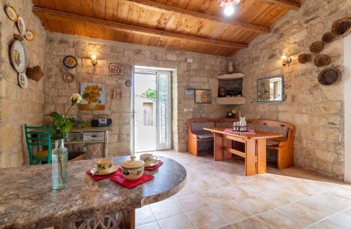 Campanella-Gianforma House | Casa Il Carrubbo
