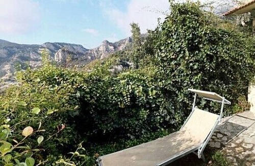 Nocelle House | Casa Ilnira E, fully refundable with voucher*: A bright and elegant apartment in a quiet position, located on a hillside above the sea, with Free WI-FI.