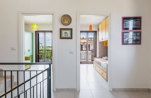 Carrozziere House | Casa Isola con Giardino by Wonderful Italy