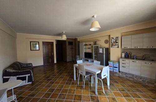Sant'Alessio Siculo House | Casa La Ferula apt2 vicino al mare e Taormina con balcone
