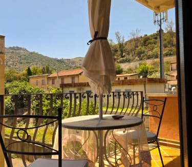 Sant'Alessio Siculo House | Casa La Ferula apt2 vicino al mare e Taormina con balcone