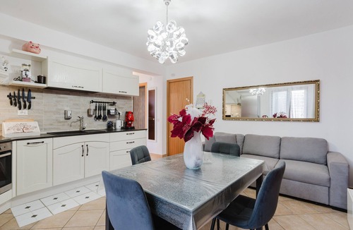 Balestrate Apartment | Casa Luna with Private Terrace, Wi-Fi and Air Conditioning