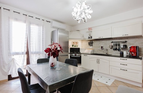 Balestrate Apartment | Casa Luna with Private Terrace, Wi-Fi and Air Conditioning