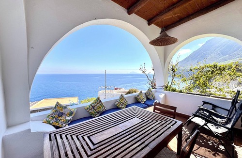 Malfa House | Casa Marina Apartment With Sea View Terrace