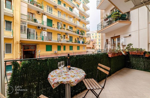 Arenella Apartment | "Casa Mia Vacanze Napoli" Comfortable flat near downtown and Metro1!