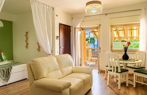 Roccalumera Apartment | Casa Morgana-Beachfront