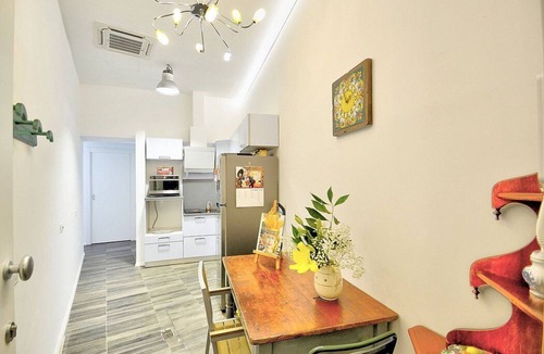 Castiglione House | Casa Olivo Marino B: A graceful apartment which faces the sun and the sea, with Free WI-FI.