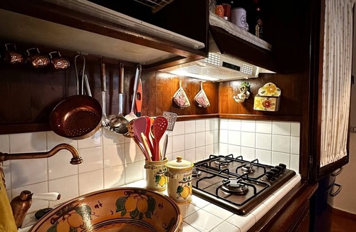Addaura House | "Casa Perciata" Relax a few steps from the sea, cozy house with terrace