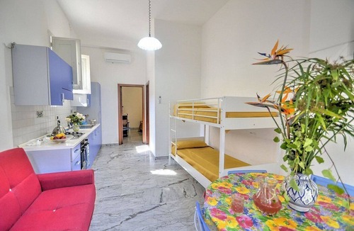 Letojanni House | Casa Sabbiolina A: A welcoming apartment situated at a short distance from the beach, with Free WI-FI.