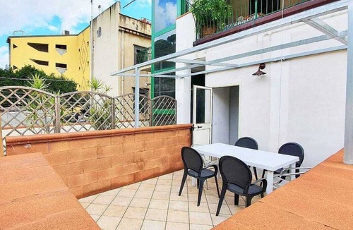 Letojanni House | Casa Sabbiolina B: A welcoming two-story apartment situated at a short distance from the beach, with Free WI-FI.