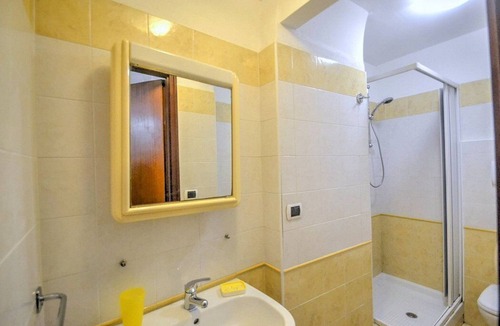 Letojanni House | Casa Sabbiolina B: A welcoming two-story apartment situated at a short distance from the beach, with Free WI-FI.