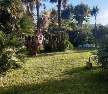 Tiberio Apartment | Casa Silvana 2 Casa con giardino by ItaliaHost