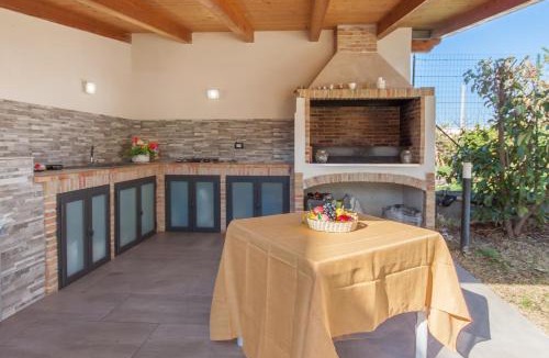 Agnone Bagni Apartment | Casa Smeralda a 200m From The Sea - Happy Rentals