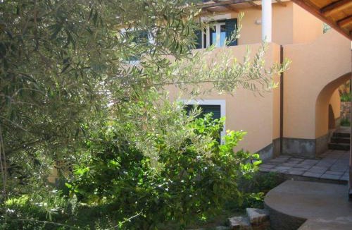 Piraino Apartment | Casa Spisidda Appartamento bilocale "Salina" con vista sulle Eolie