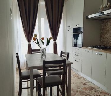Coste Apartment | Casa vacanze giulia