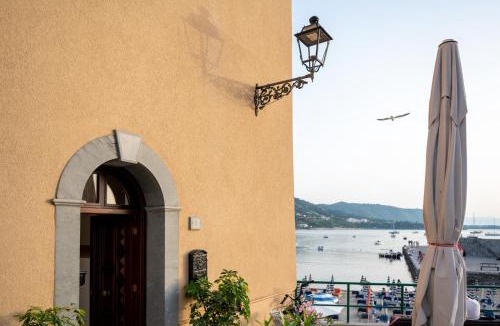 Old Town Apartment | Casa Vacanze Tramonto alla Marina
