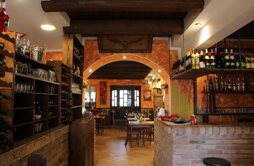 Chiaravalle Bed & Breakfast | Casale del Gufo