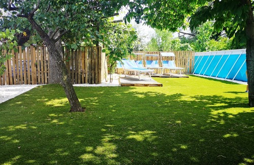 Pennisi Villa | Casale "gaia" - Relax nel Verde con Piscina e Camino