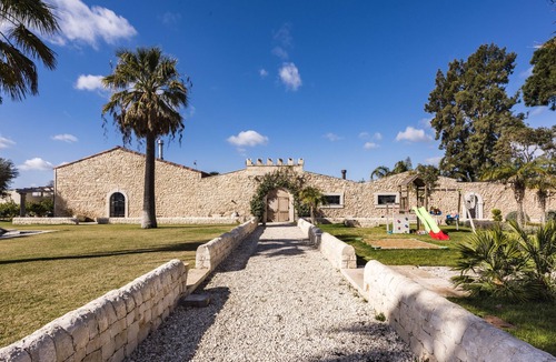 Pedalino Villa | CASALE GUARDI WINERY & POOL - Affitti Brevi Italia