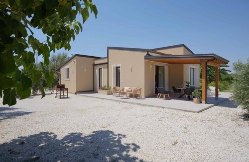 Noto Marina Villa | Casale Pergola+Villa Sugarcane, private pool, 8-12