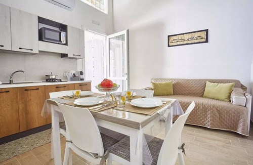 Ummari Apartment | Casale Sammartano by L.A.Apartments - Appartamenti Rosa e Jessica