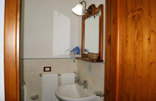 Castelluzzo Bed & Breakfast | Cascina degli Ulivi