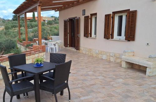 Buseto Palizzolo House | Case Vacanza Pianoneve