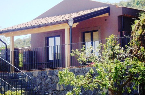Viagrande House | Case Vacanze Dietroserra