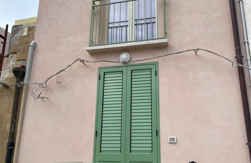 Porto Palo House | Cassiopeia House
