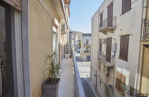Alcamo Historic Center Apartment | Castellammare del golfo zingaro