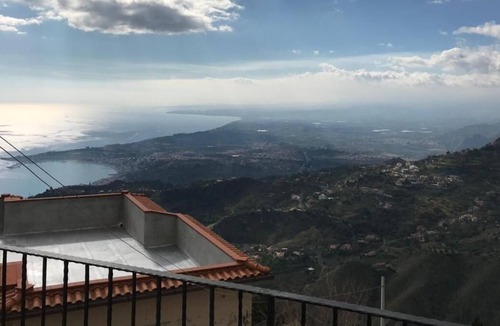 Castelmola Apartment | Castelmola Holiday House