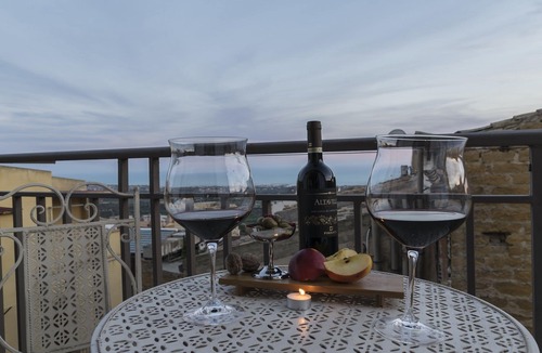 Agrigento Apartment | Casuzza di Girgenti with a view of the Valley of the Temples!
