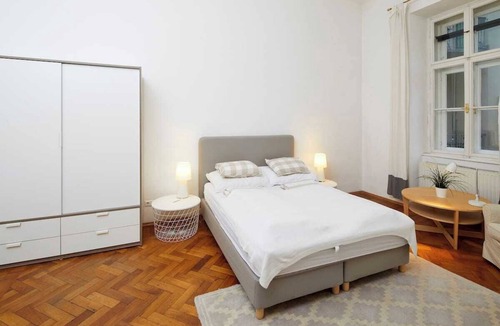 Gries Apartment | Central charming "4 person old building apartment "