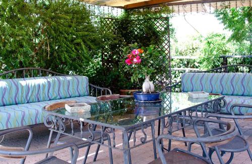 Alia House | Central holiday home with pool