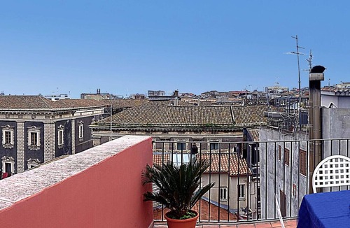 Catania City Centre Apartment | Central Piazza Duomo apartment with panoramic terrace
