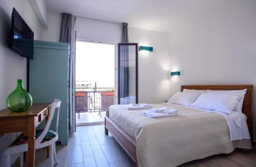 Corso dei Mille - Sant'Erasmo Apartment | CENTRAL STATION APARTMENTS - Fanale Rentals